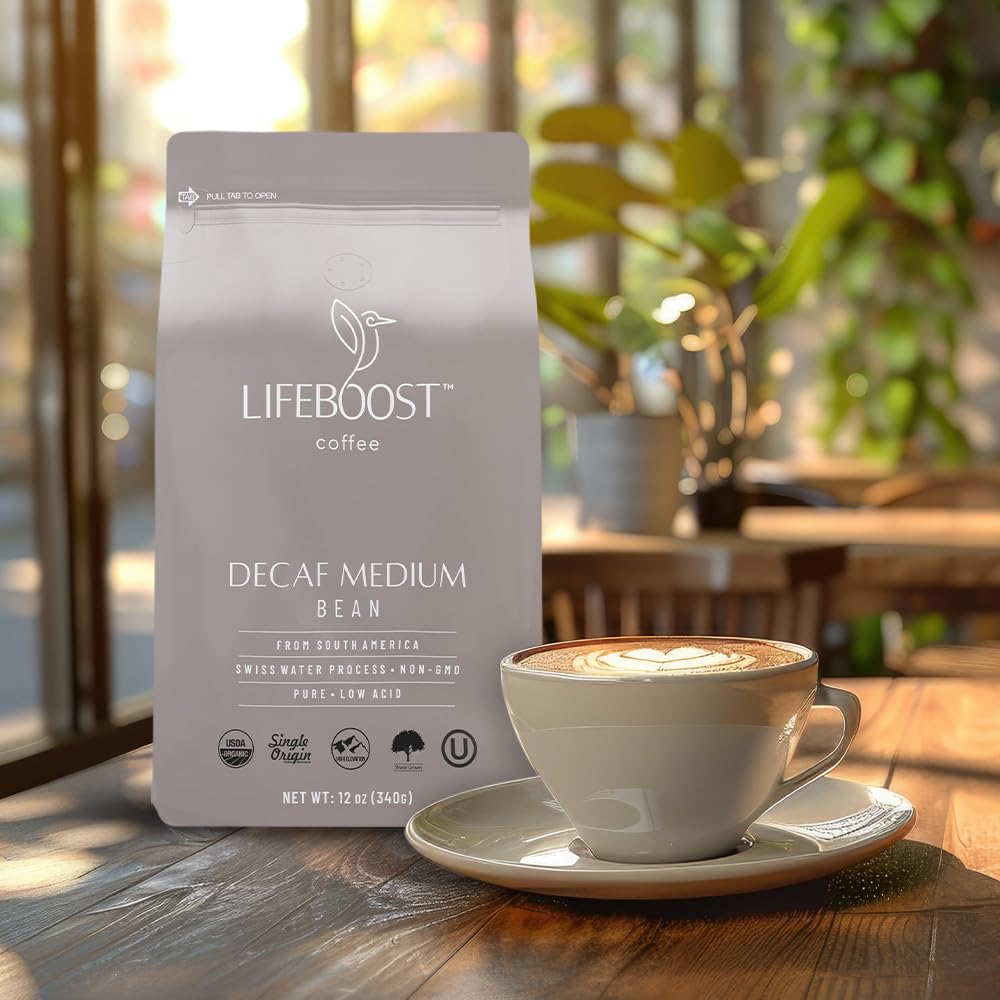 LIFEBOOST granos tueste medio en primer plano resaltando sabor equilibrado