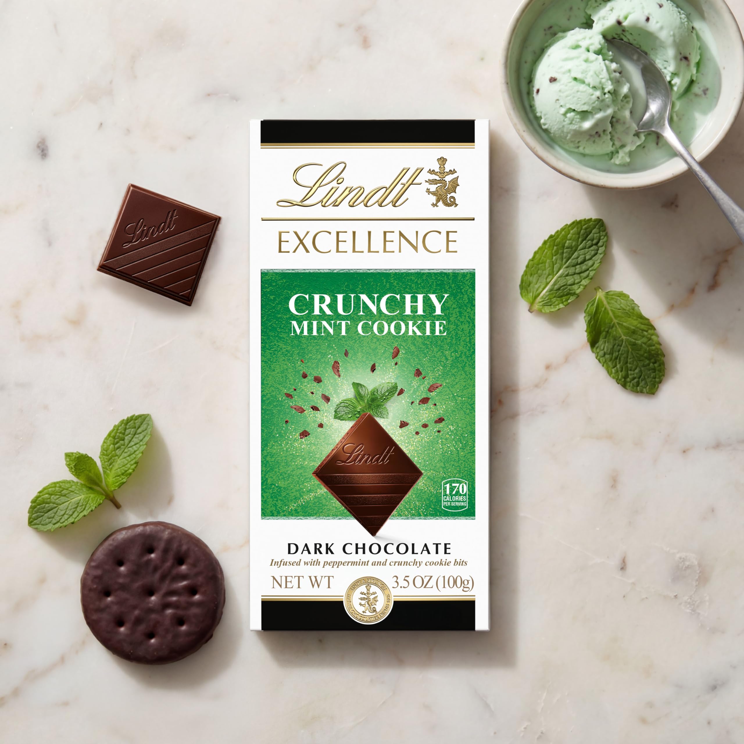 Lindt barra servida junto a una taza de café para maridaje ideal
