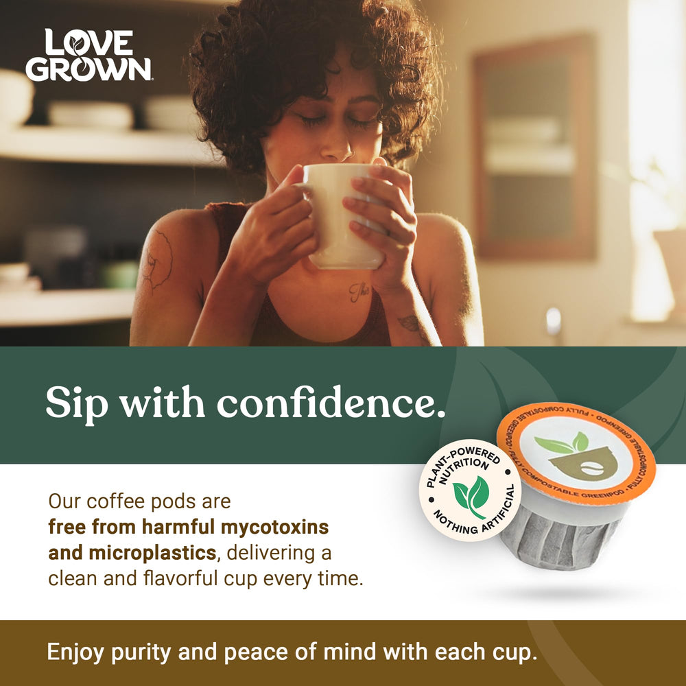 Love Grown cápsula junto a una taza para mostrar tamaño y proporción