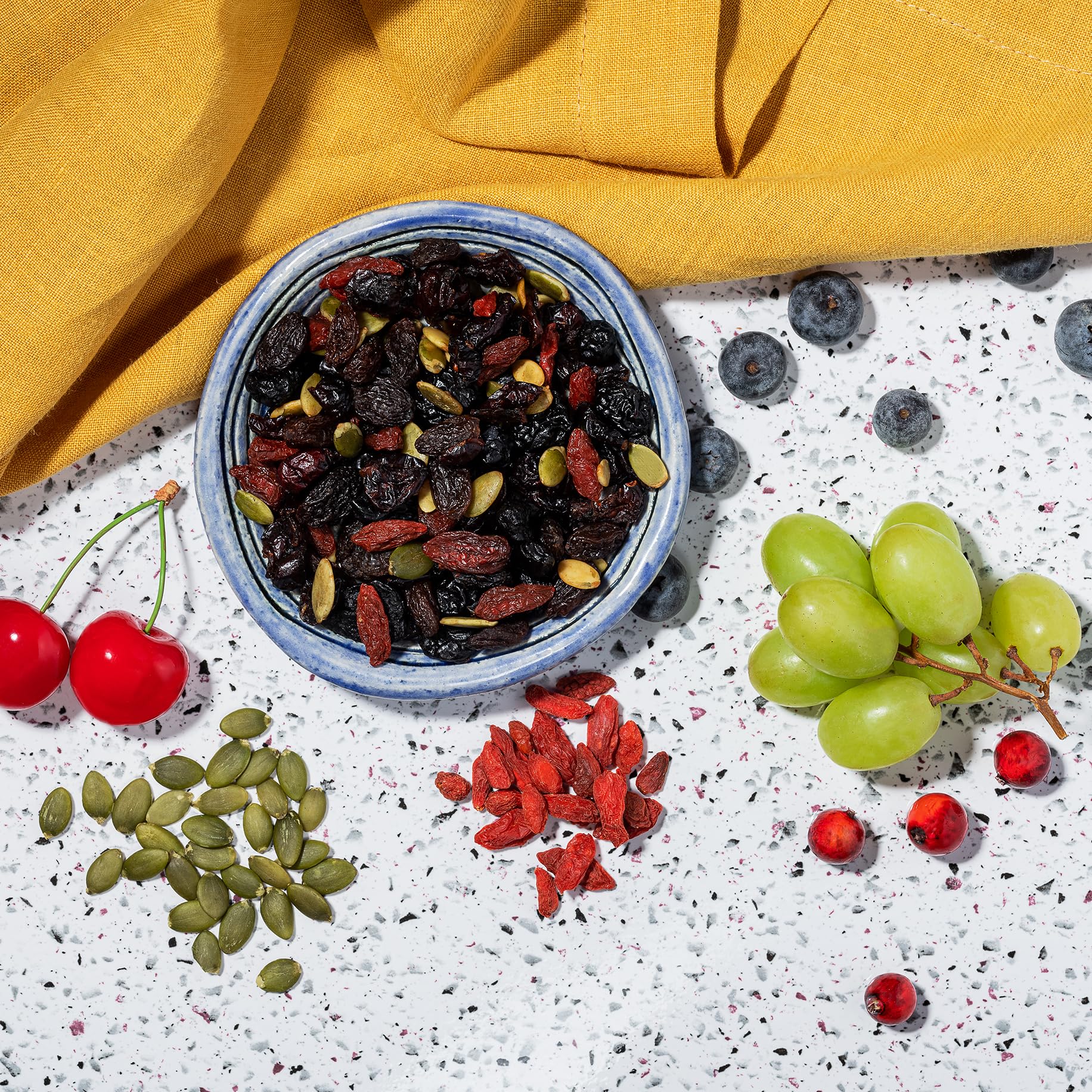 Made In Nature etiqueta con certificaciones orgánico, sin GMO y vegano