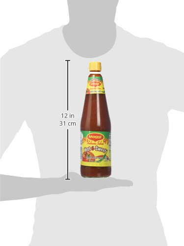 Maggi botella junto a utensilios para mostrar la escala y rendimiento