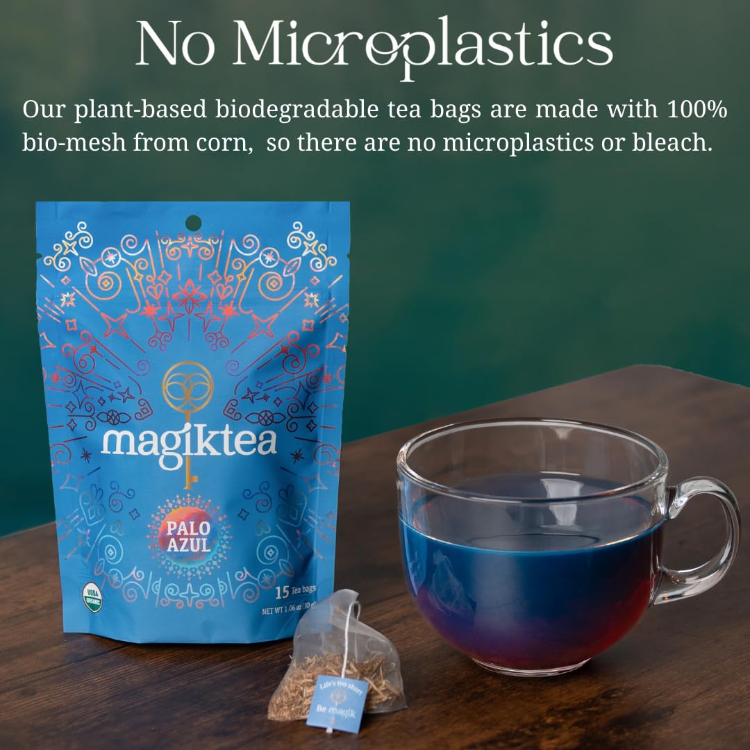 Magiktea jarra con bolsitas e hielo, bebida fría lista para servir