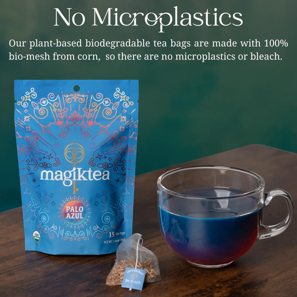 Magiktea jarra con bolsitas e hielo, bebida fría lista para servir