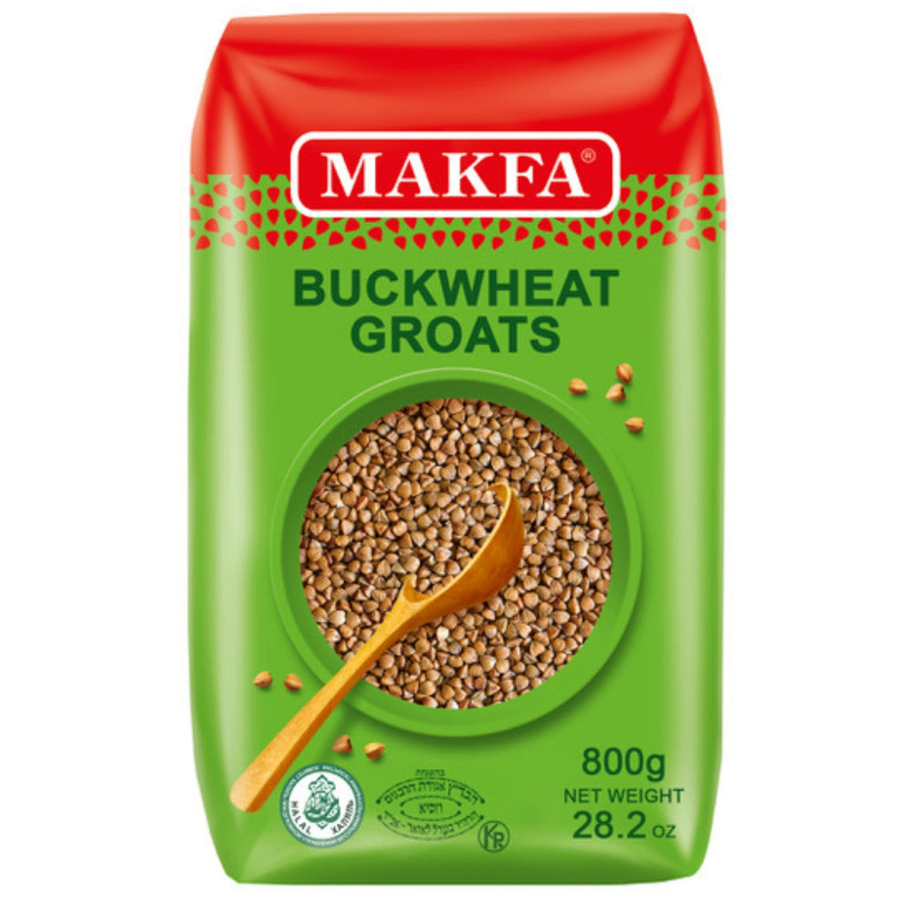 Makfa grechka servida en plato como acompañamiento apetitoso
