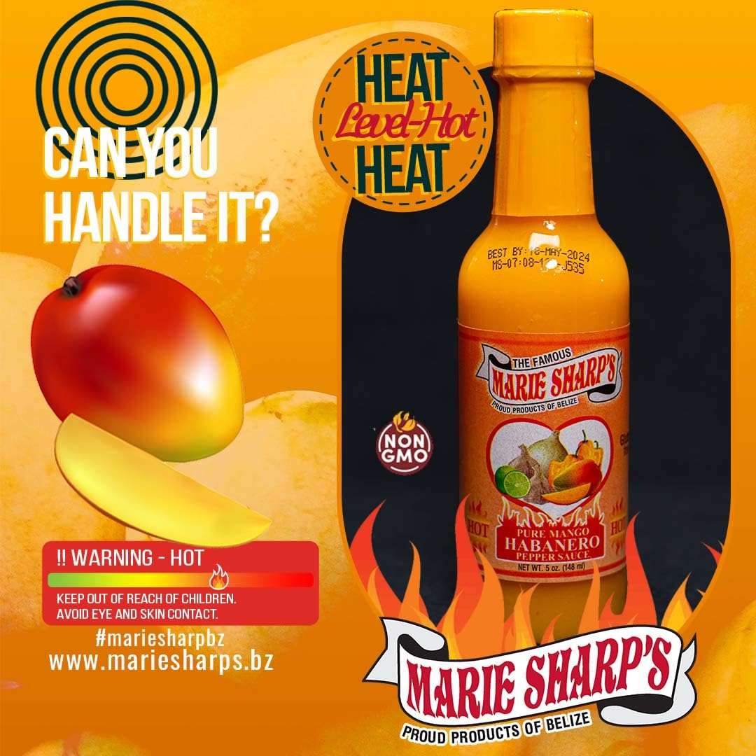 Marie Sharp's botella junto a una regla para comparar tamaño de 5 oz práctico