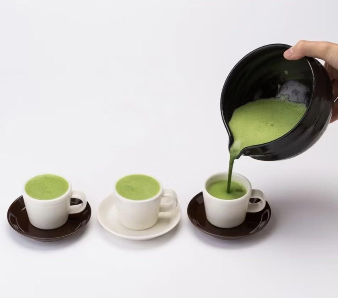 丸久小山園 taza preparada de matcha Aorashi espuma vibrante y sabor equilibrado