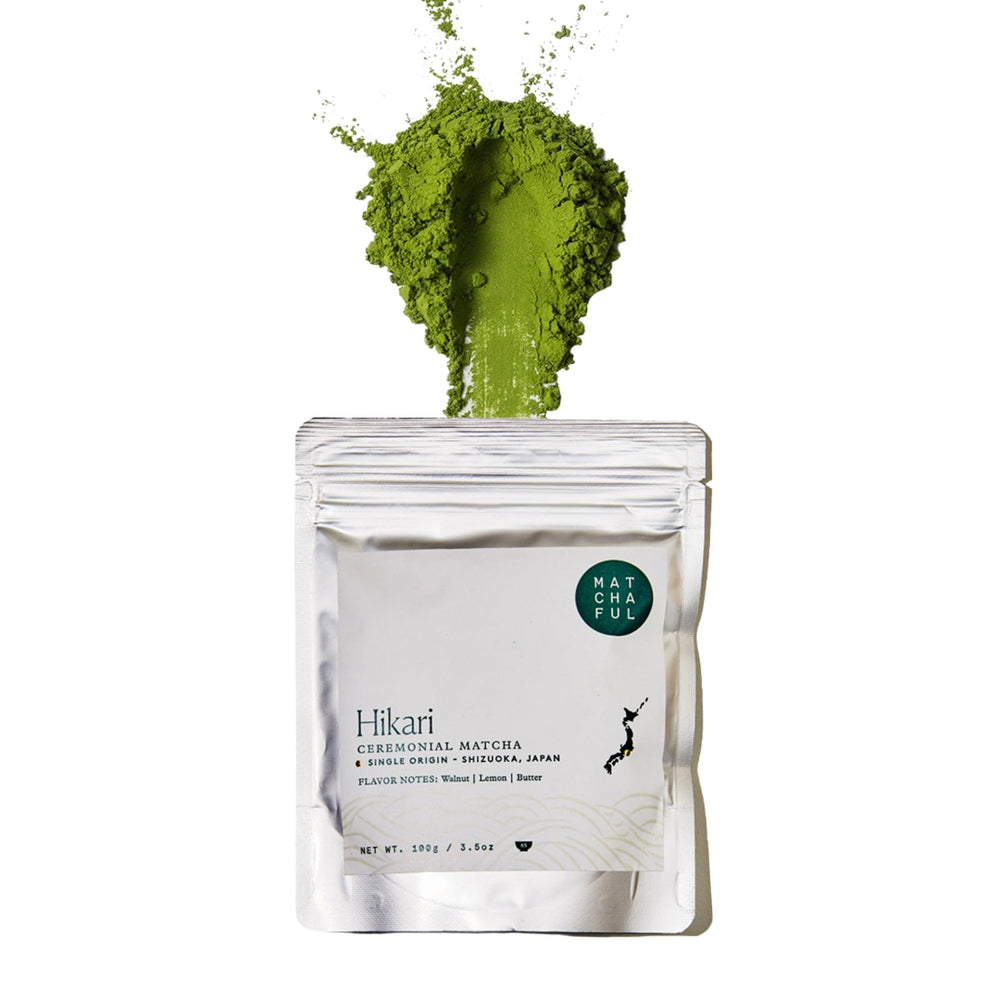 Matchaful Hikari bolsa frontal 100 g mostrando etiqueta y color verde intenso