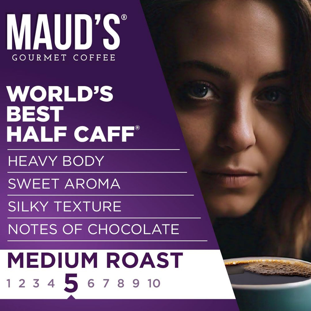 MAUD'S cápsula insertada en cafetera monodosis en uso, extracción limpia