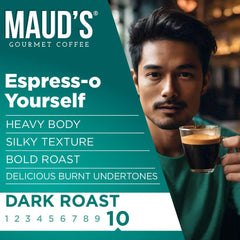 MAUD'S cápsula insertada en cafetera en uso, extracción consistente
