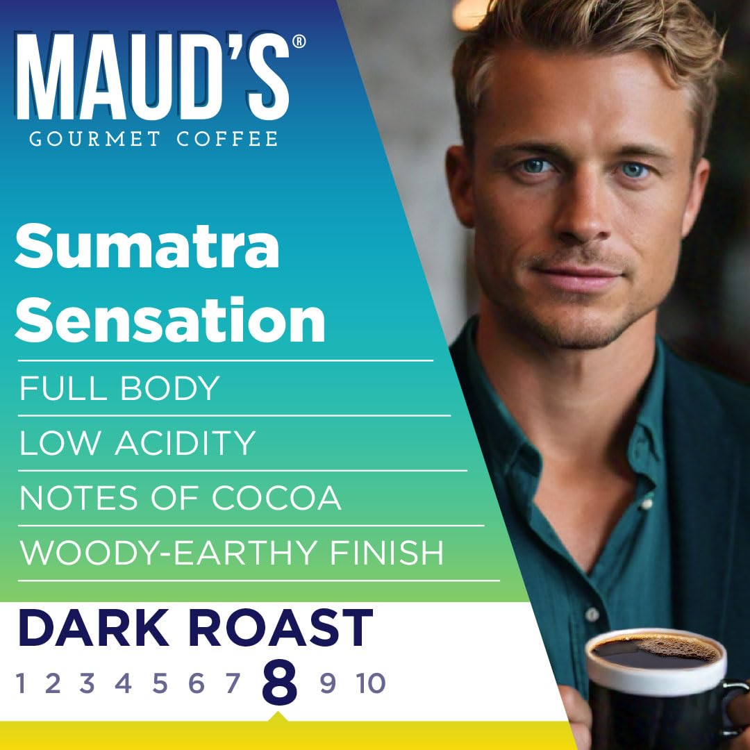 Maud's taza de café Sumatra con vapor invitando a disfrutar