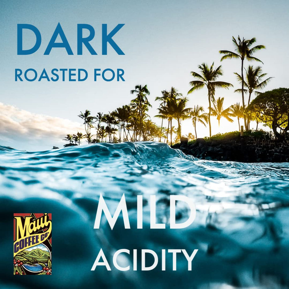 Maui Coffee Co Roastmaster tostando en Lahaina garantiza tueste artesanal