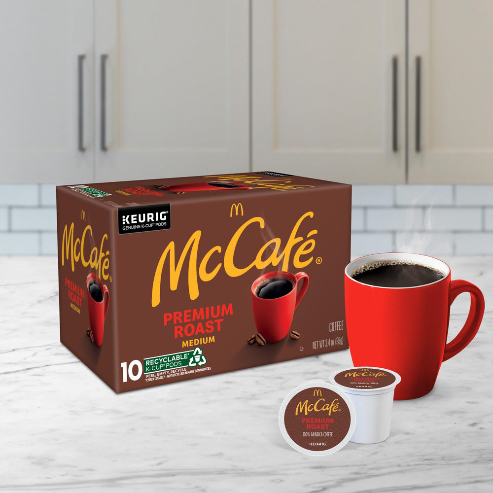 Cápsula McCafé insertada en máquina Keurig para extracción inmediata