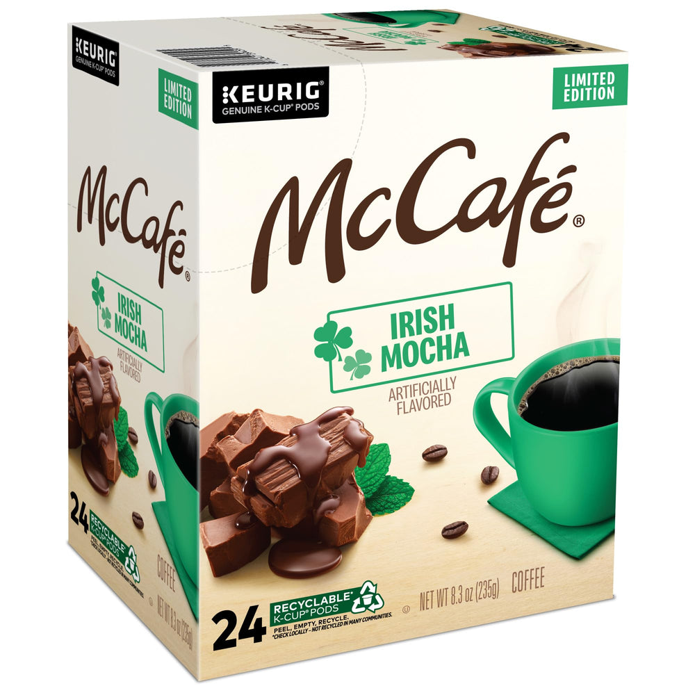 McCafé escena de desayuno con taza y paquete, energía matutina compartida