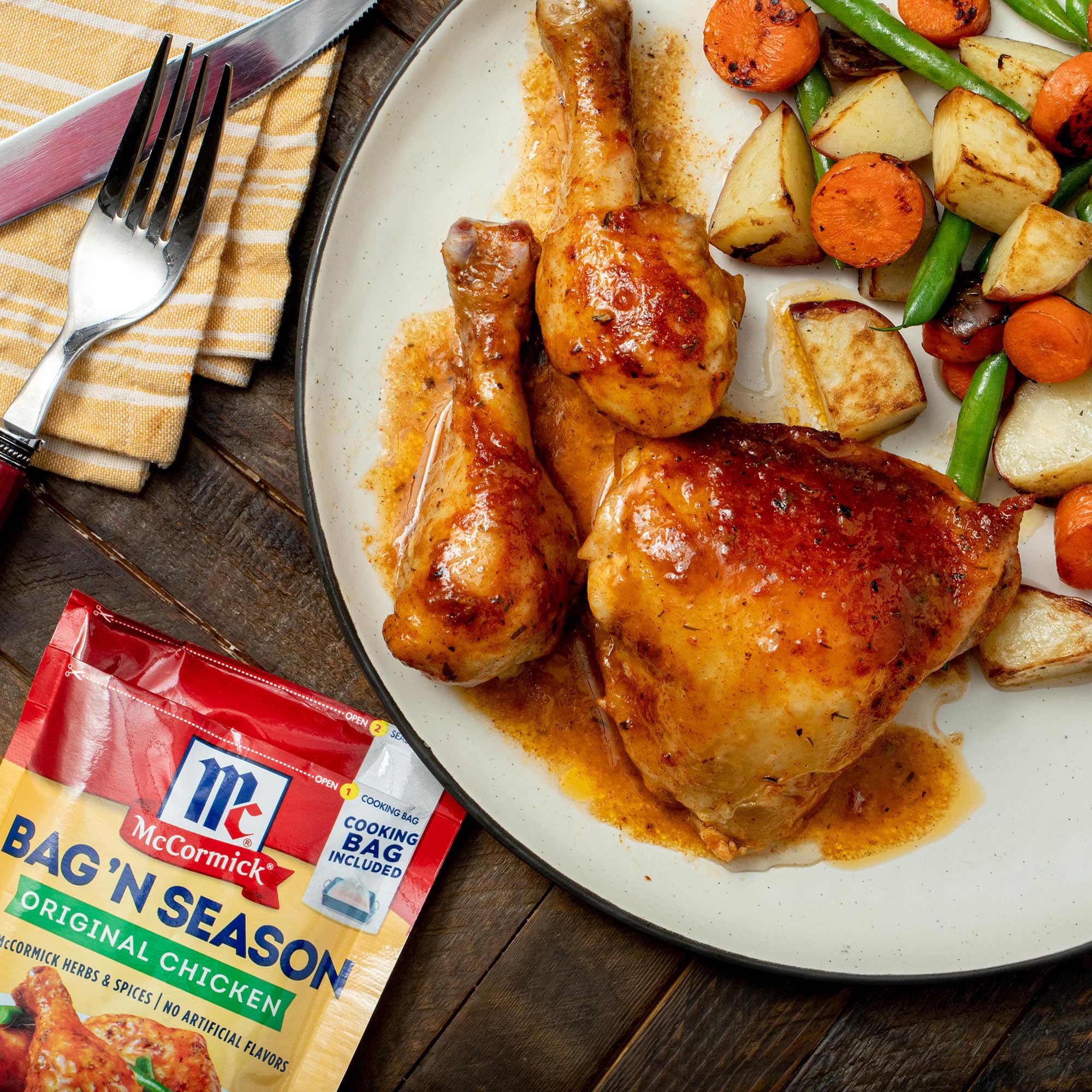 McCormick pollo asado dentro de la bolsa, resultado jugoso y dorado