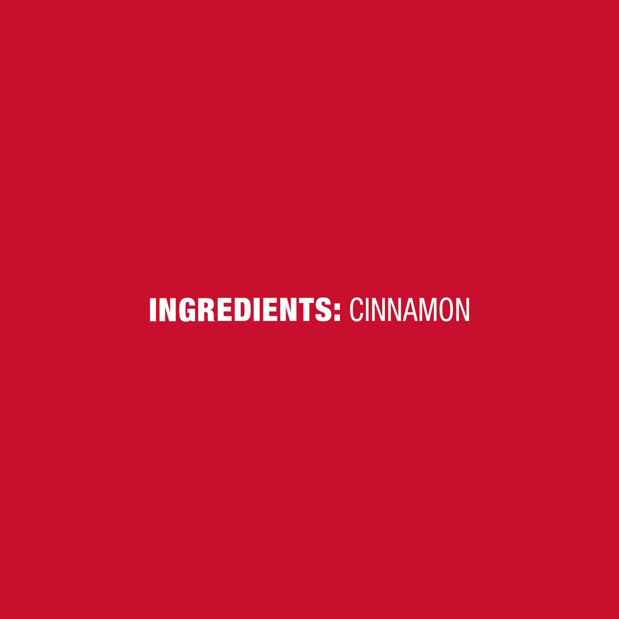 McCormick cuchara con canela molida lista para añadir sabor a recetas