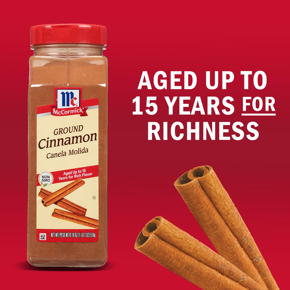 McCormick rollos de canela servidos con canela molida para repostería