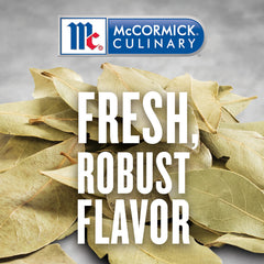 McCormick Culinary hoja de laurel en olla de guiso aportando sabor