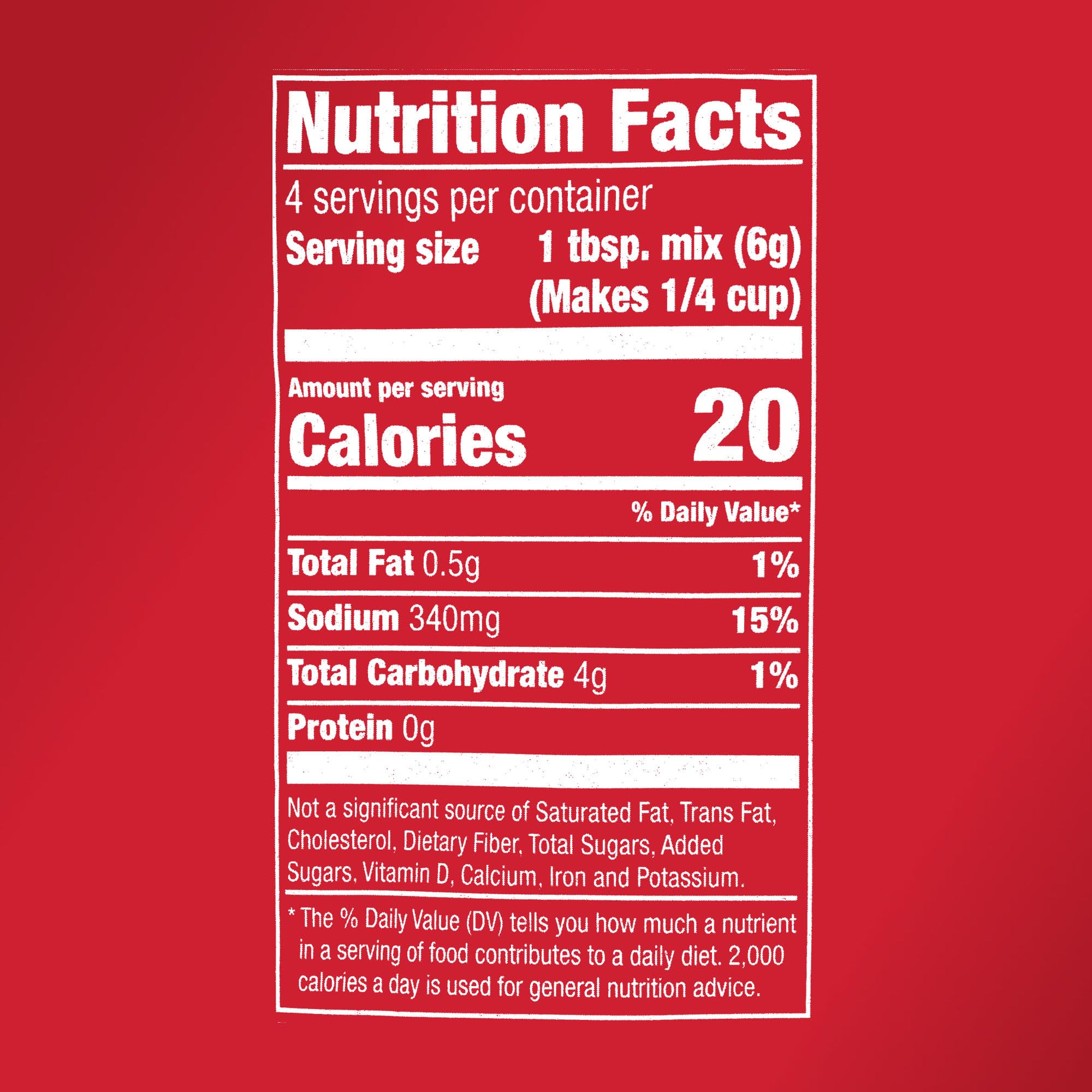 McCormick salsa marrón vertida sobre roast beef para mayor sabor
