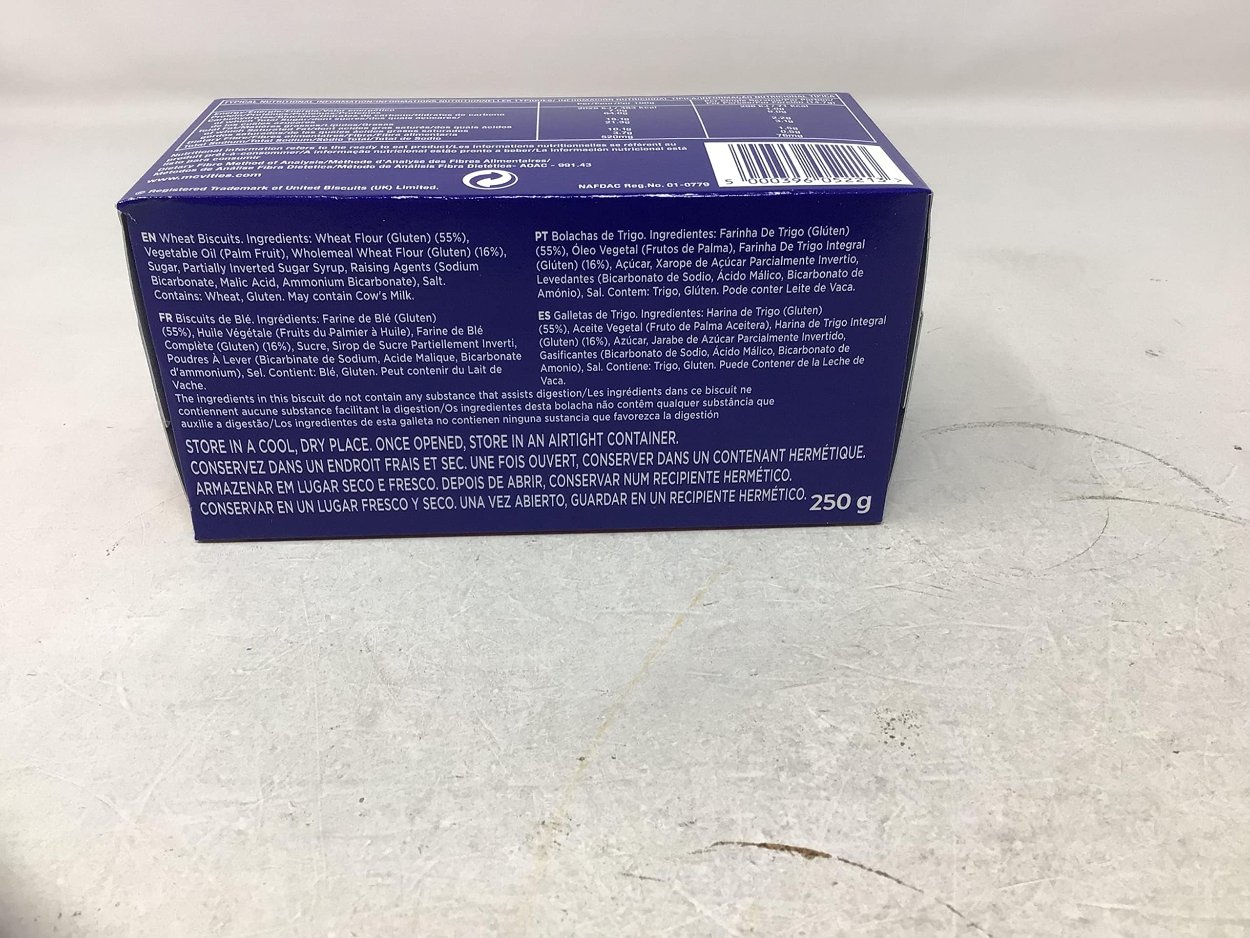McVities galletas en tabla con queso, combinación sabrosa y versátil