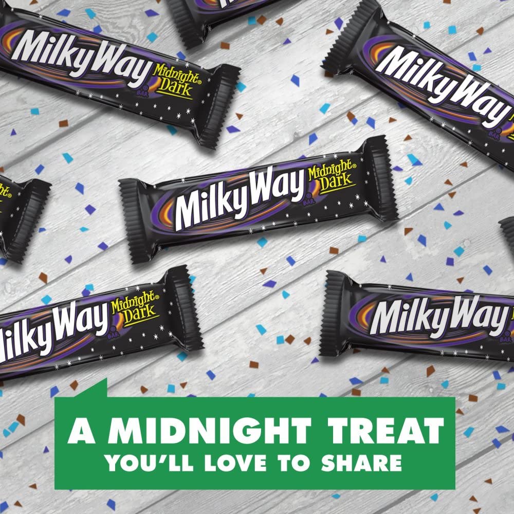 Milky Way barras troceadas sobre postre, añaden sabor y textura a recetas