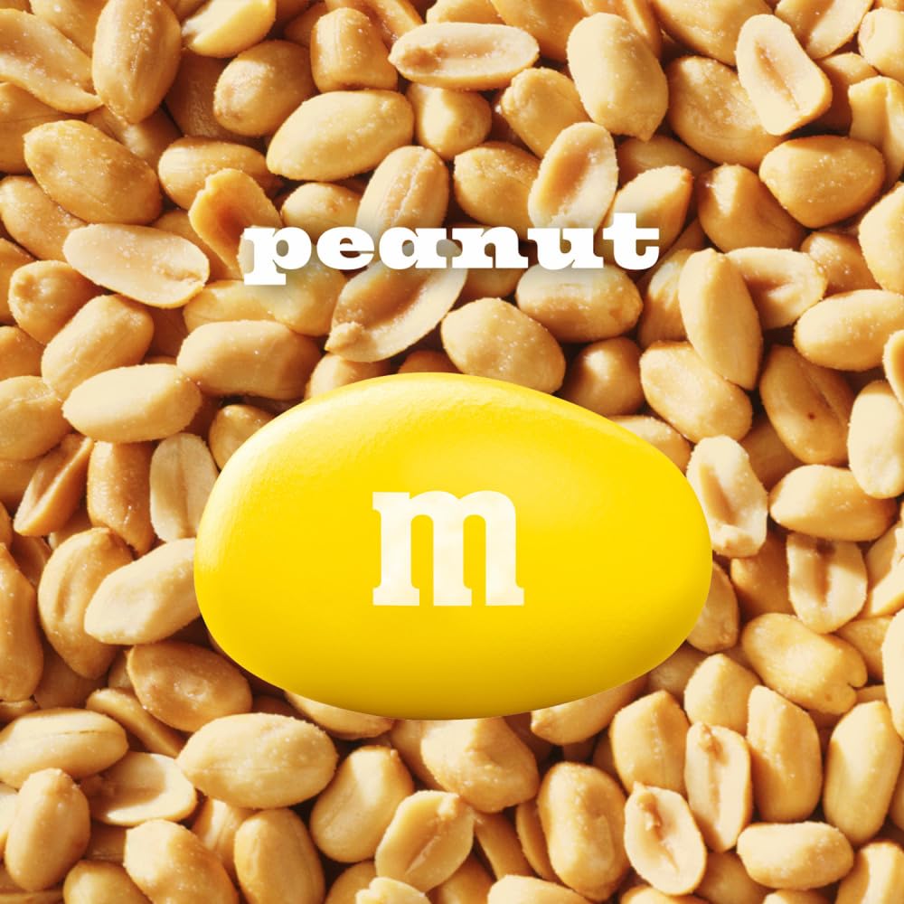 M&M'S piezas como topping sobre helado que añade color y crunch