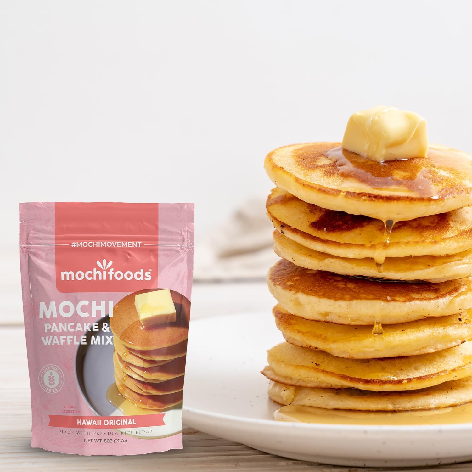 Mochi Foods pancakes servidos en plato, destacando su ligereza y atractivo