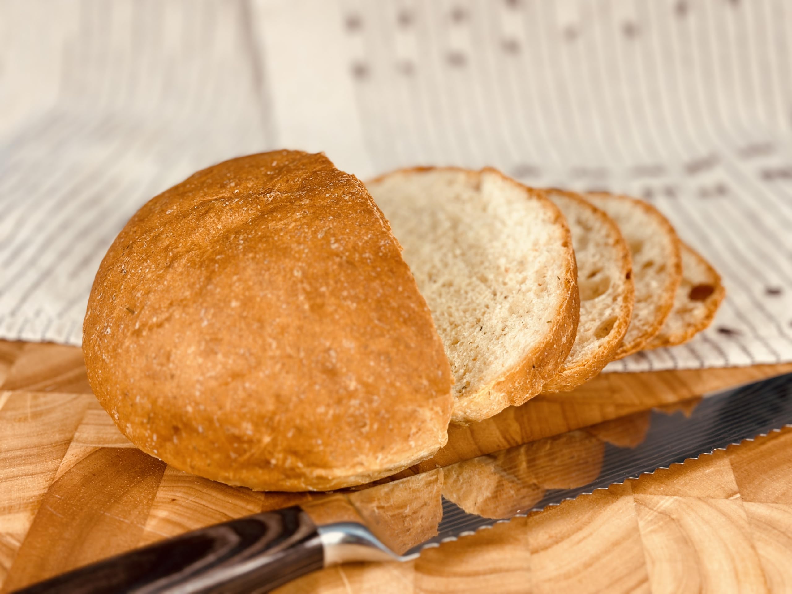 Molibake mezcla en panificadora en uso facilitando horneado sin complicaciones
