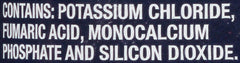 Morton sustituto de sal en uso sazonando una sopa para mejorar sabor