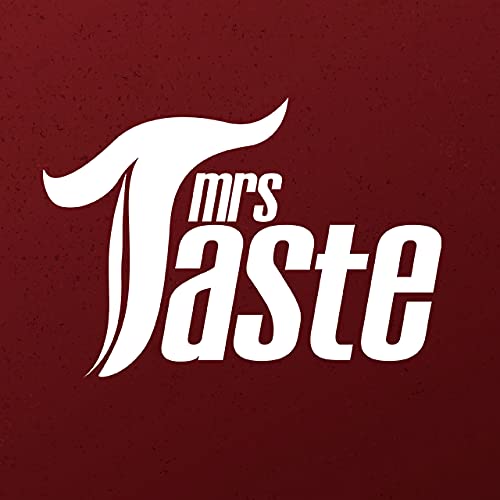 Mrs Taste en cocina junto a platos, permite preparar comidas ligeras