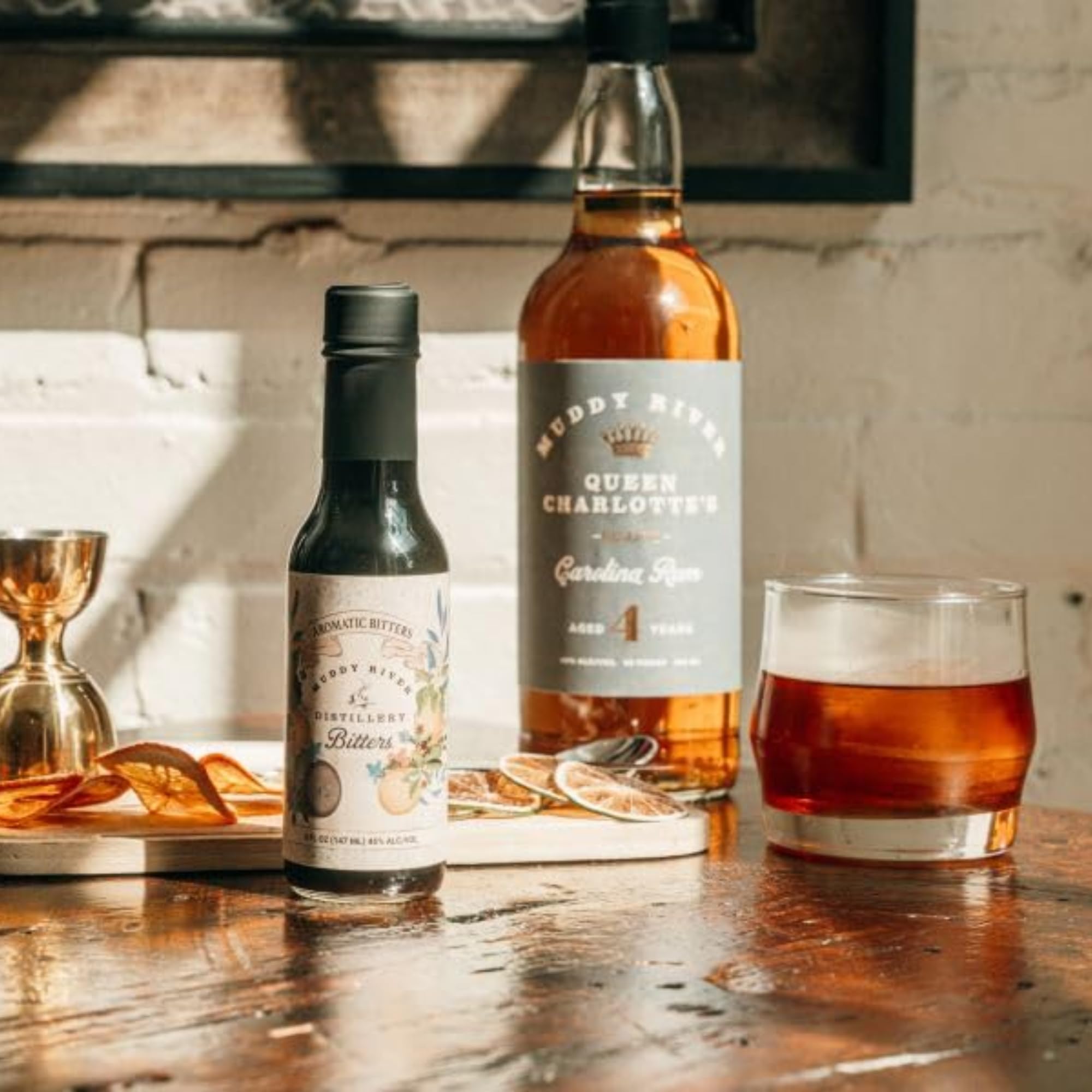 Muddy River Distillery barricas de roble blanco americano para envejecimiento
