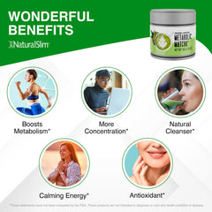 NaturalSlim matcha batido en taza tradicional para preparación cómoda
