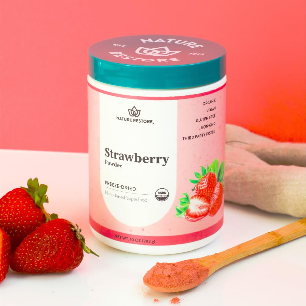 Nature Restore en cocina con pastel decorado demostrando uso profesional