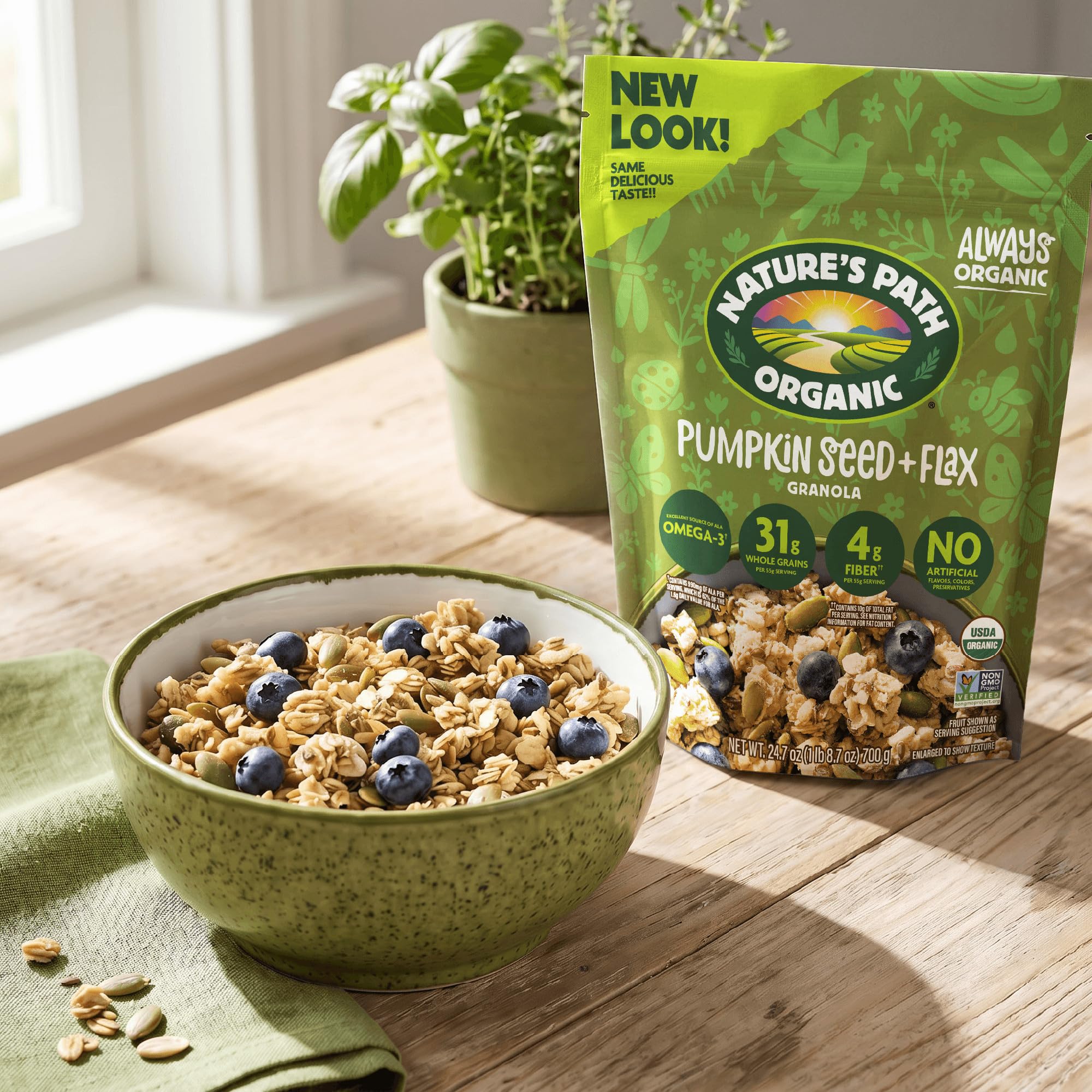 Nature's Path granola como topping en yogur saludable y sabroso