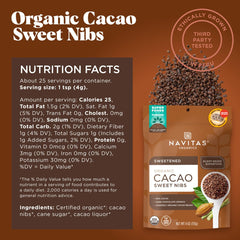 Navitas Organics textura de nibs de cacao cerca resalta crocancia natural