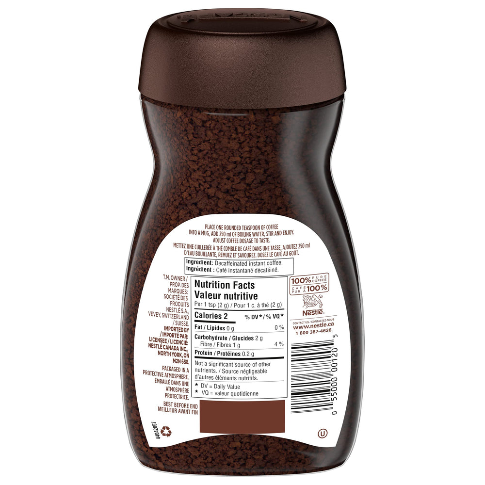 Nescafé RICH frasco junto a regla para comparar tamaño y rendimiento