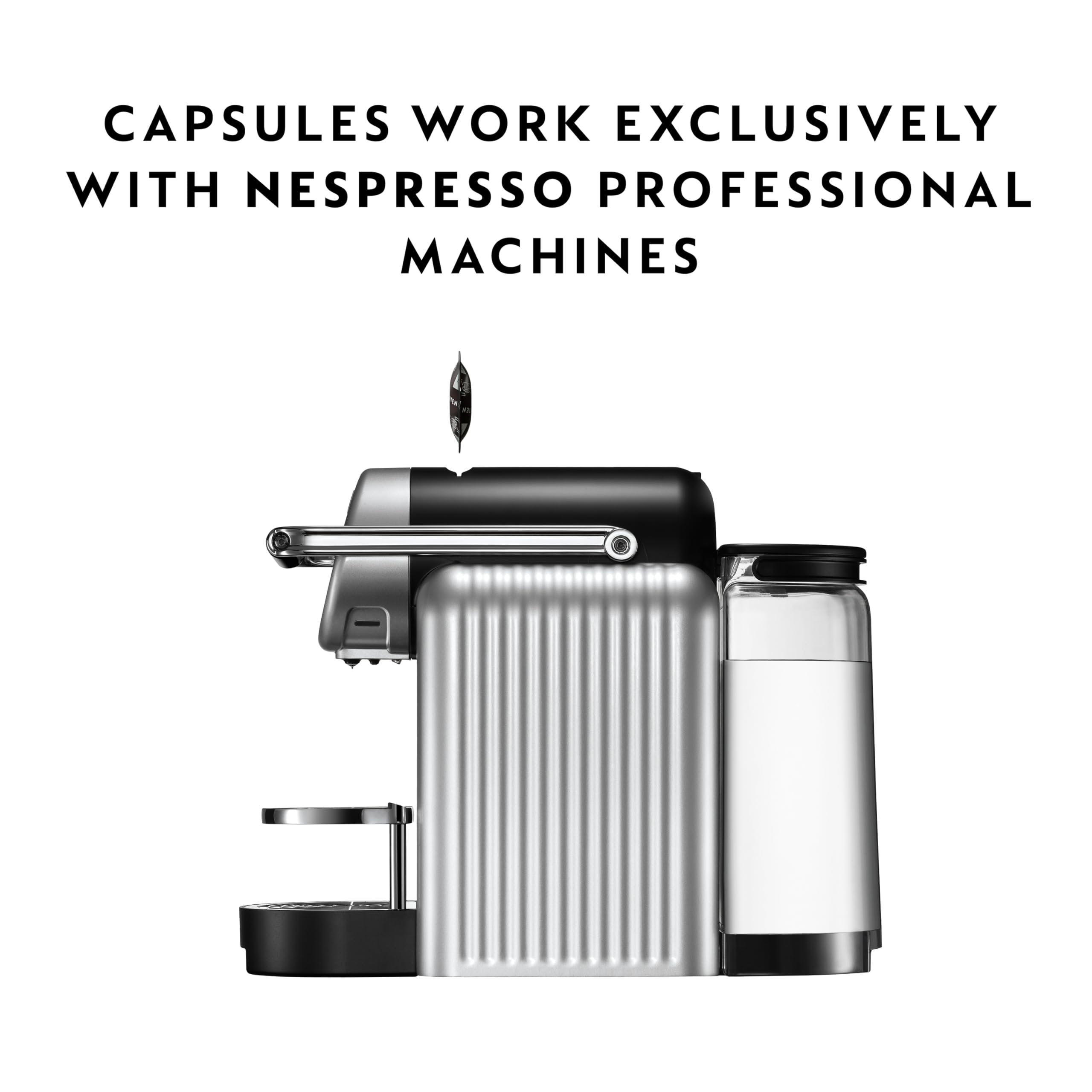 Nespresso Intenso cápsula en primer plano, detalla aluminio sellado y frescura