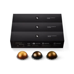 Nespresso cápsulas variadas sobre mesa para elegir intensidad según gusto