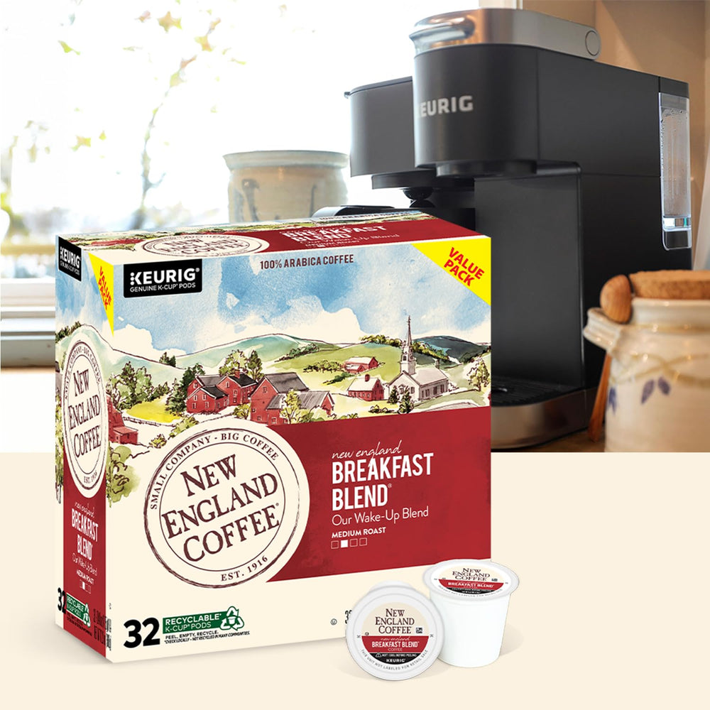 New England Coffee taza en cocina matutina evocando energía y rutina mejorada