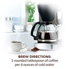 New England Coffee taza servida en mesa que sugiere aroma reconfortante