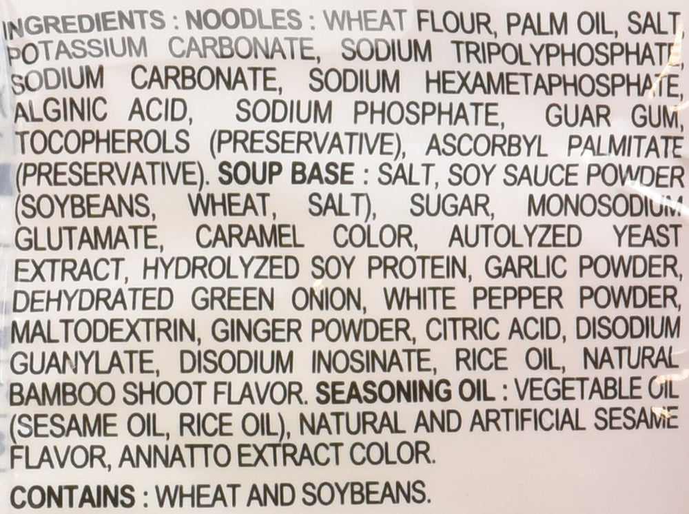 Nissin Demae Ramen preparado en cuenco con huevo y verduras, resalta sabor y conveniencia