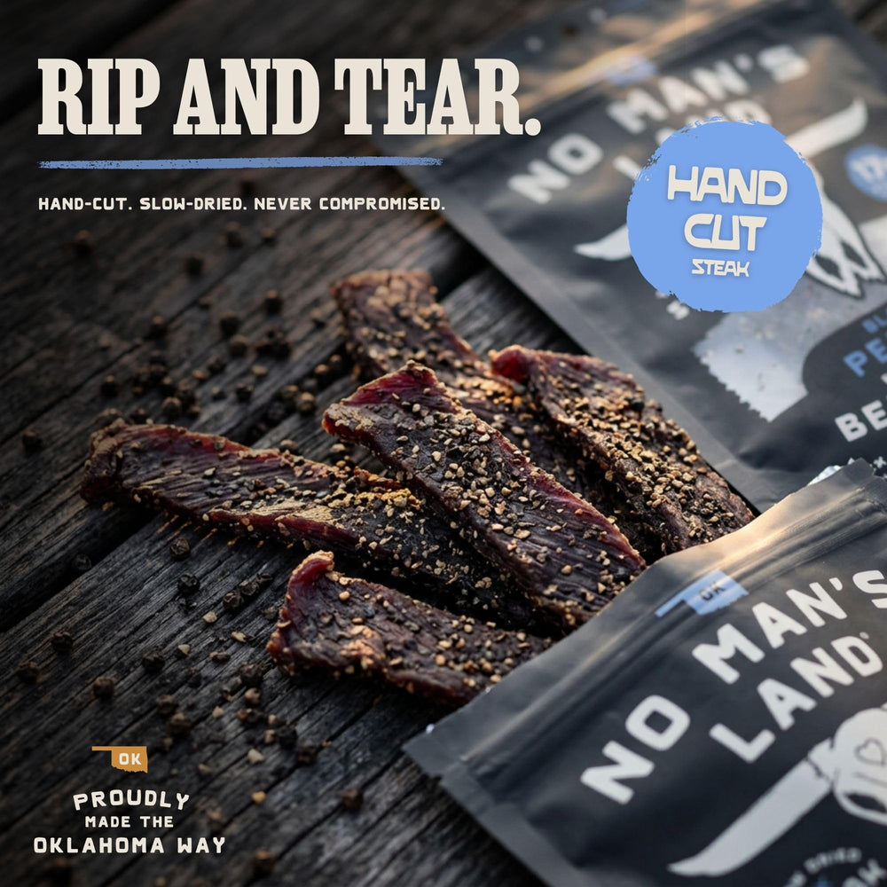 No Mans Land jerky en escena outdoor para snack energético en campo