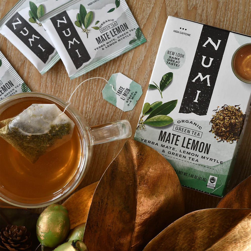 Numi mate lemon escena de preparación en cocina mostrando uso diario fácil