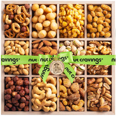 Nut Cravings bandeja frontal con 12 assortments y presentación elegante