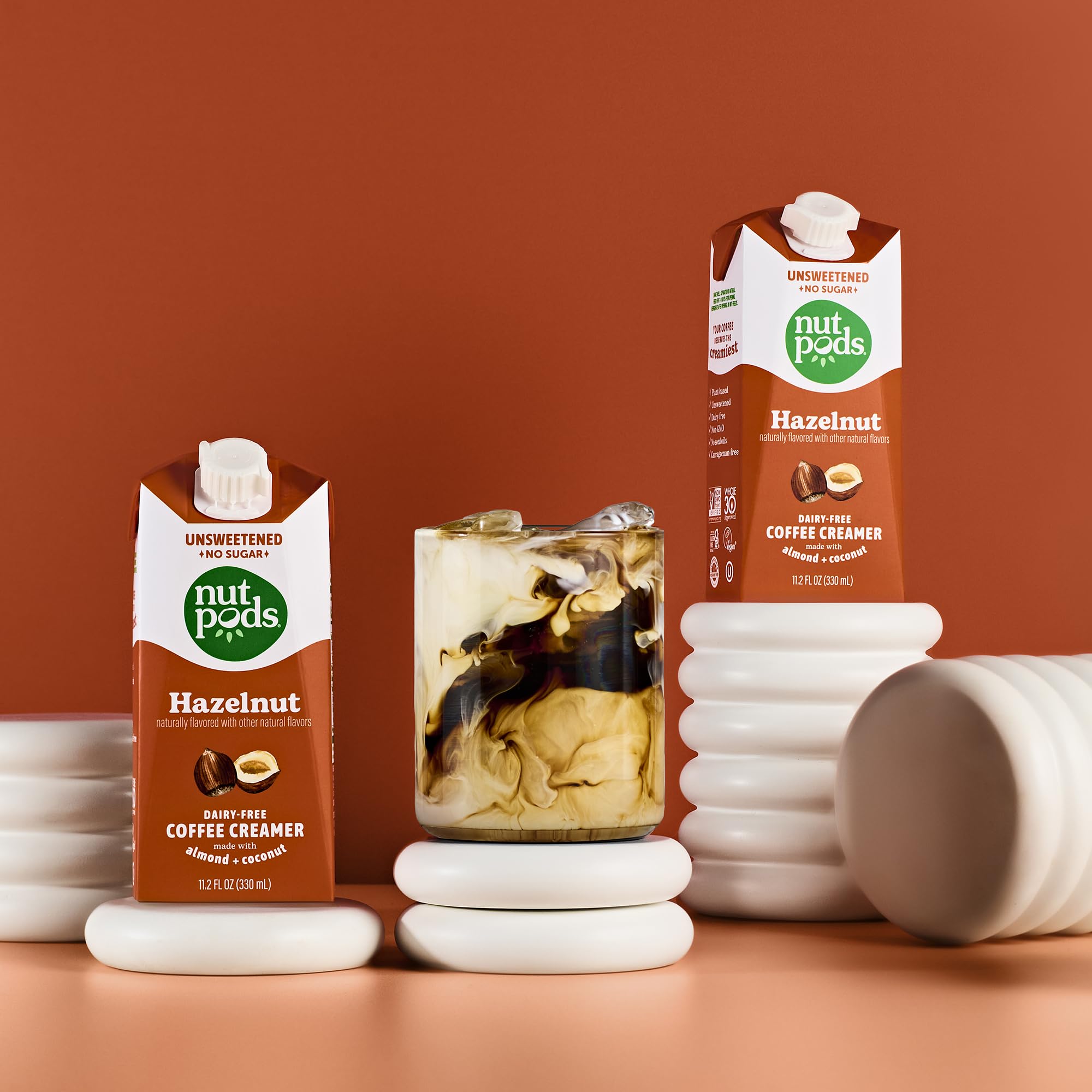 nutpods escena de cocina con pack de 4 ideal para dietas keto y veganas