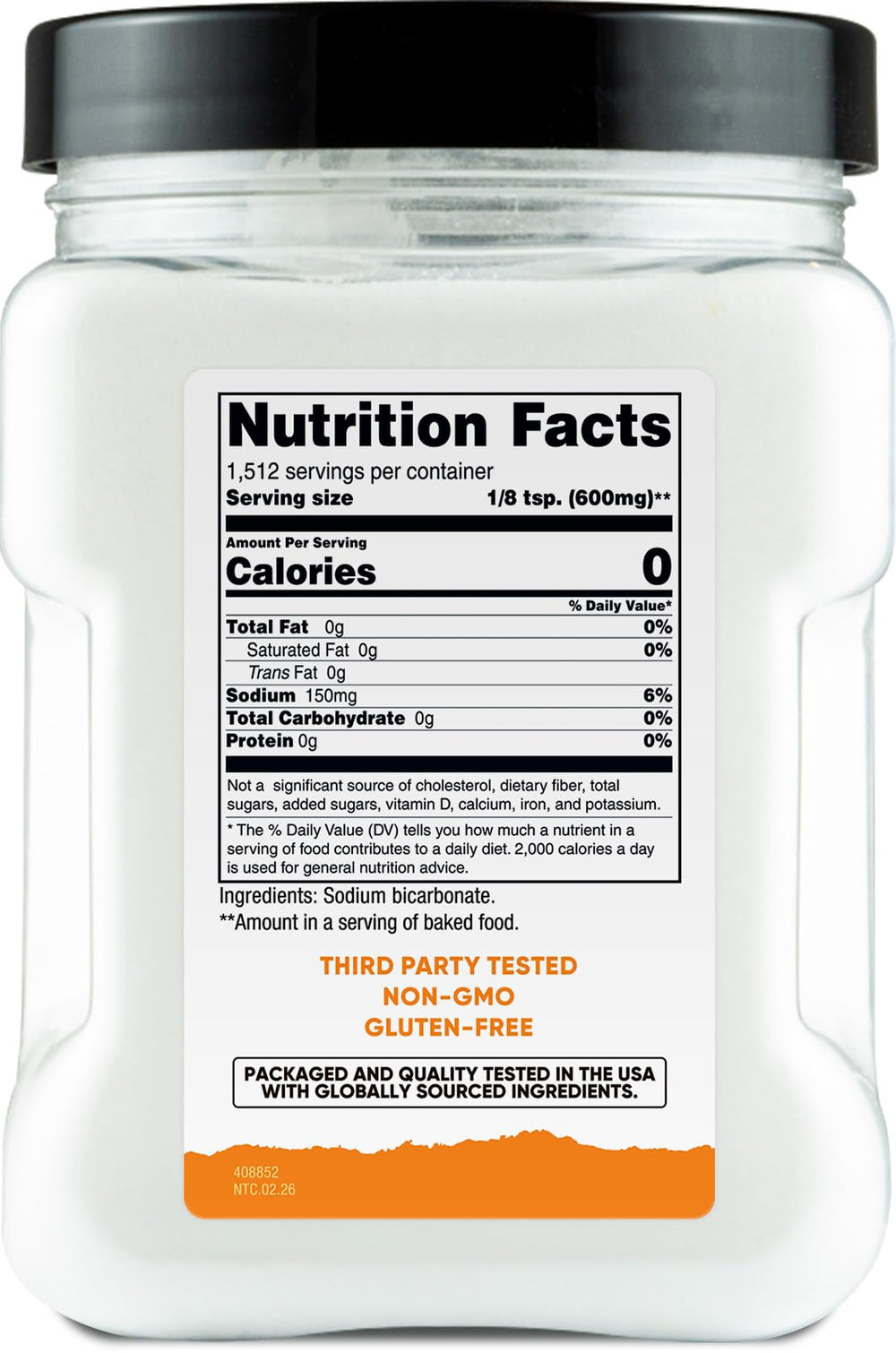 Nutricost comparación de tamaño del envase de 2 lb junto a objetos domésticos