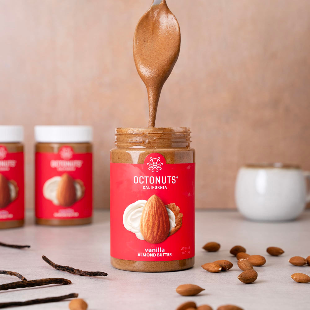 Octonuts frasco en mesa con frutas, escenario de consumo saludable