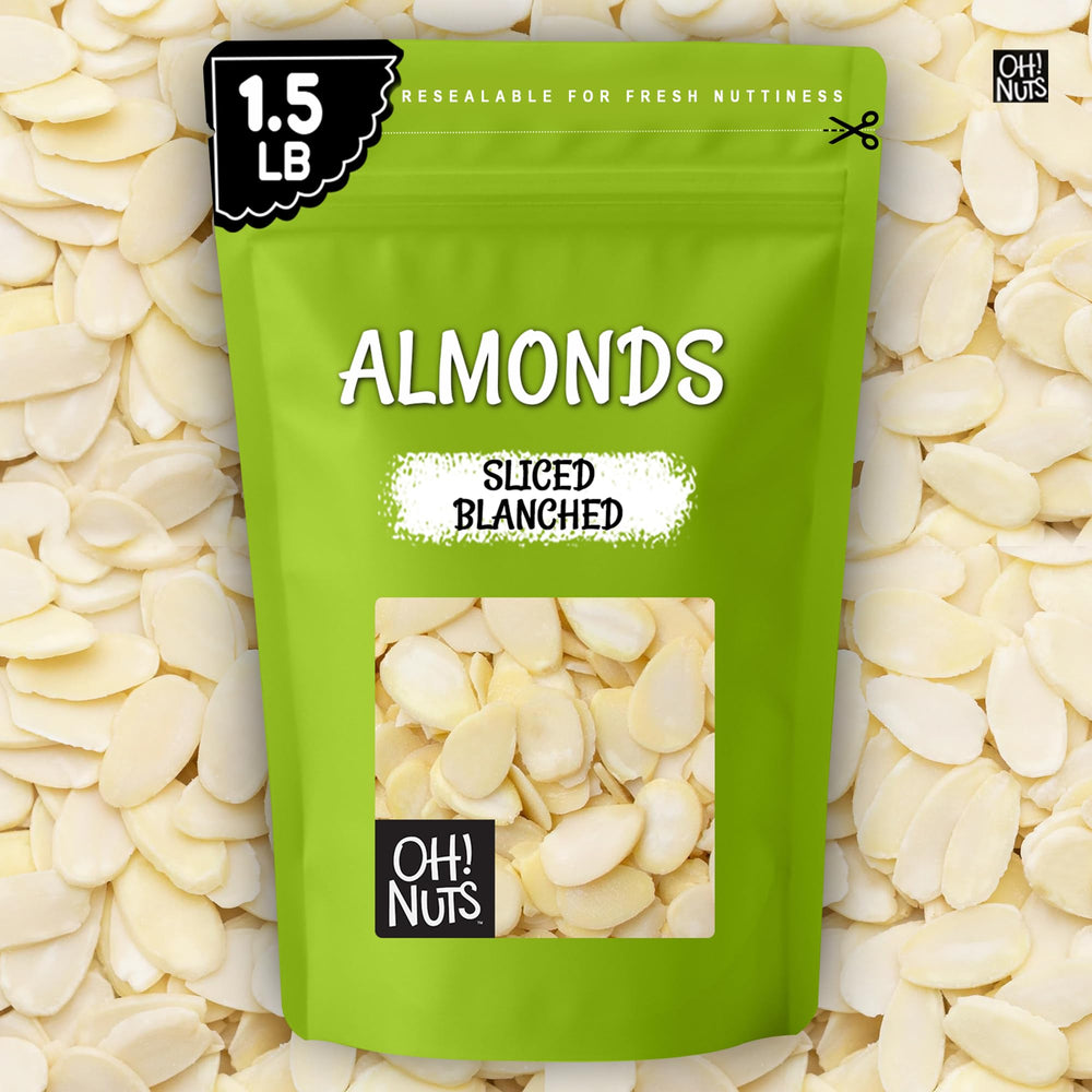 Oh! Nuts mano mostrando almendras para comparar tamaño, sirve porciones