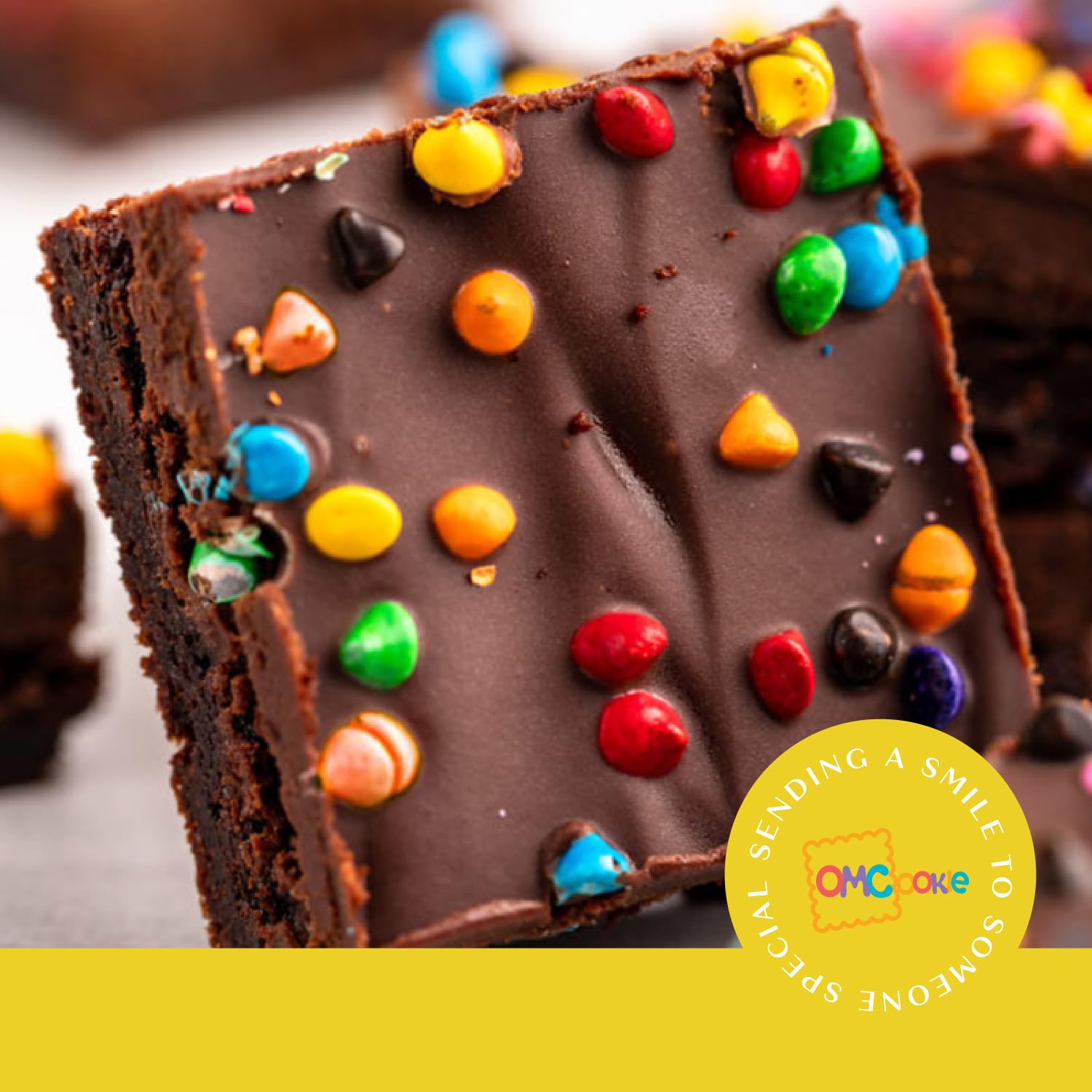 OMCookie primer plano de brownie mostrando textura fudgy y aspecto apetitoso
