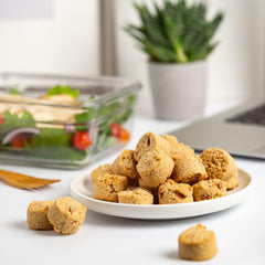 Ona ingredientes jarabe de arce y pacanas para sabor natural