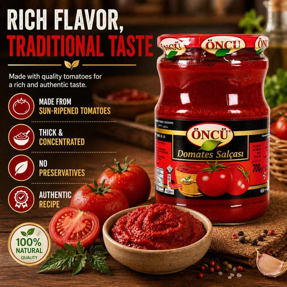 ÖNCÜ frasco 700g junto a tomates maduros para referencia de tamaño y naturalidad